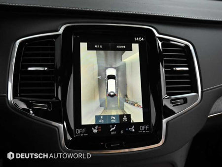 Volvo XC90 — photo 15