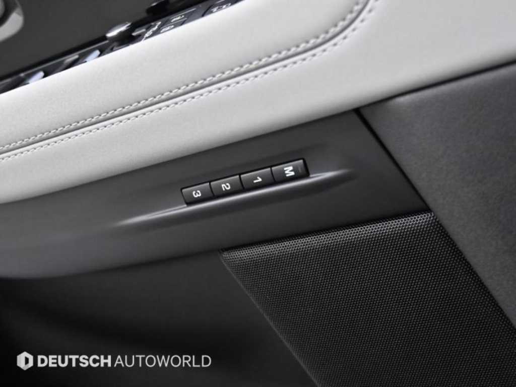 Land Rover Range Rover Evoque — photo 16