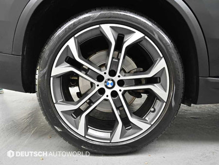 BMW X5 — photo 05