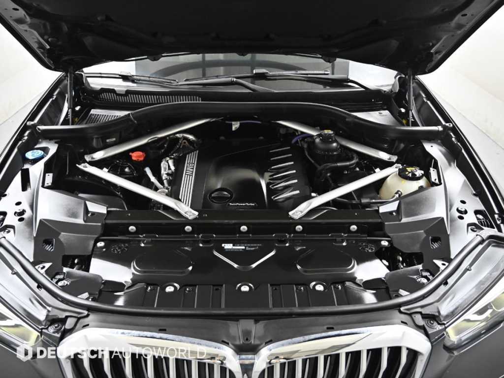 BMW X5 — photo 06