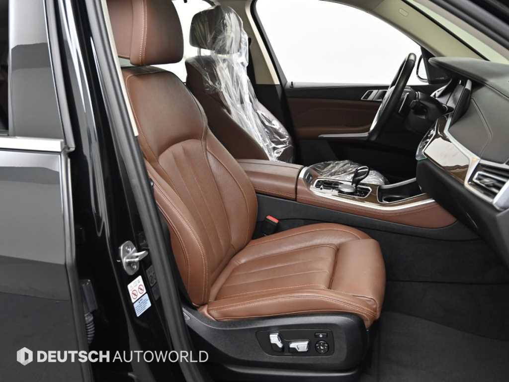 BMW X5 — photo 10