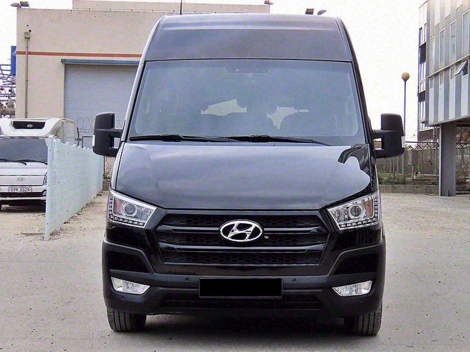 Hyundai Solati — photo 01