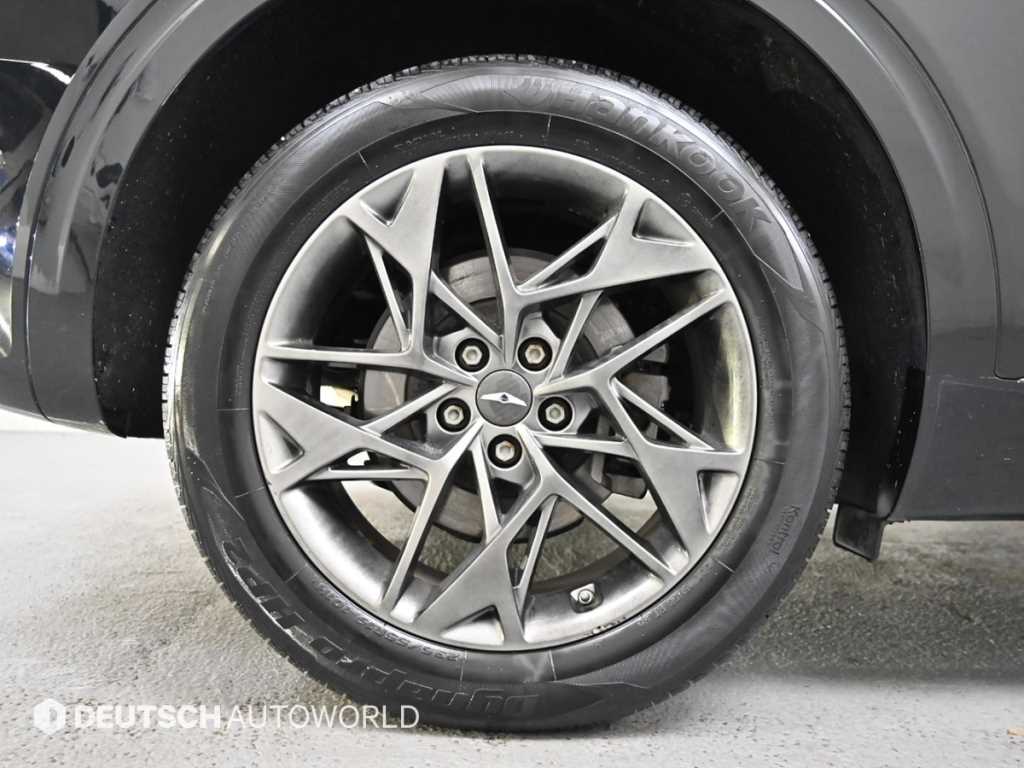 Genesis GV70 — photo 05