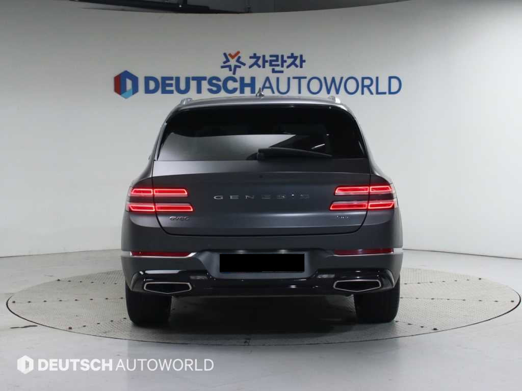 Genesis GV80 — photo 04