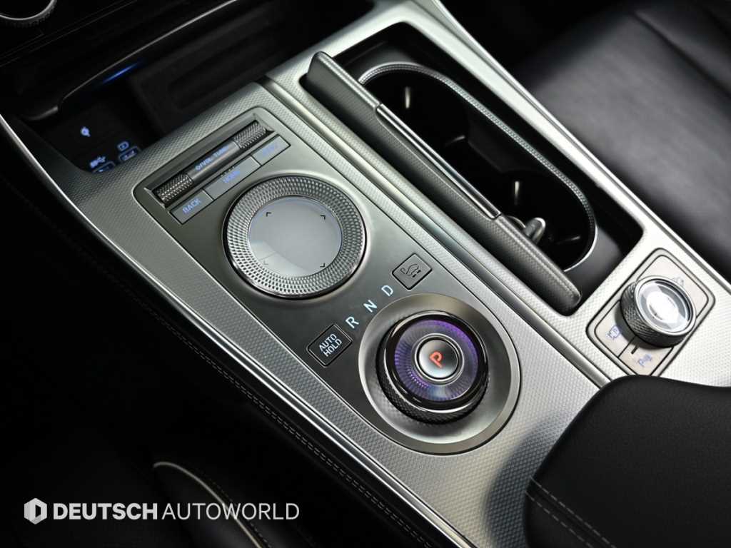 Genesis GV80 — photo 09