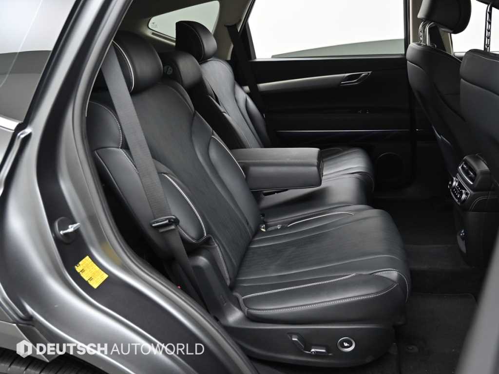 Genesis GV80 — photo 12