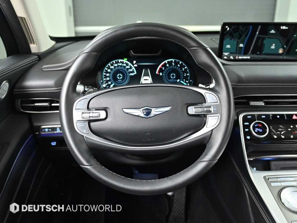 Genesis GV80 — photo 13