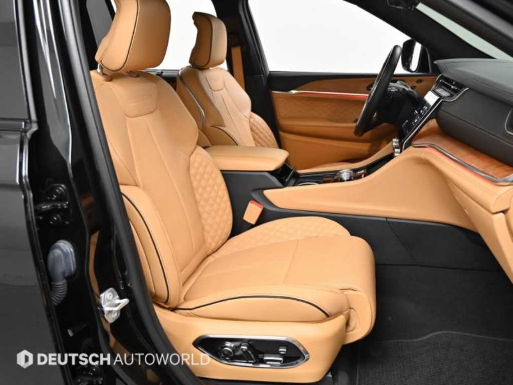 Jeep Cherokee — photo 10