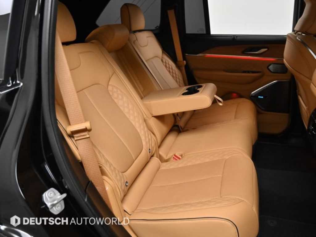 Jeep Cherokee — photo 12