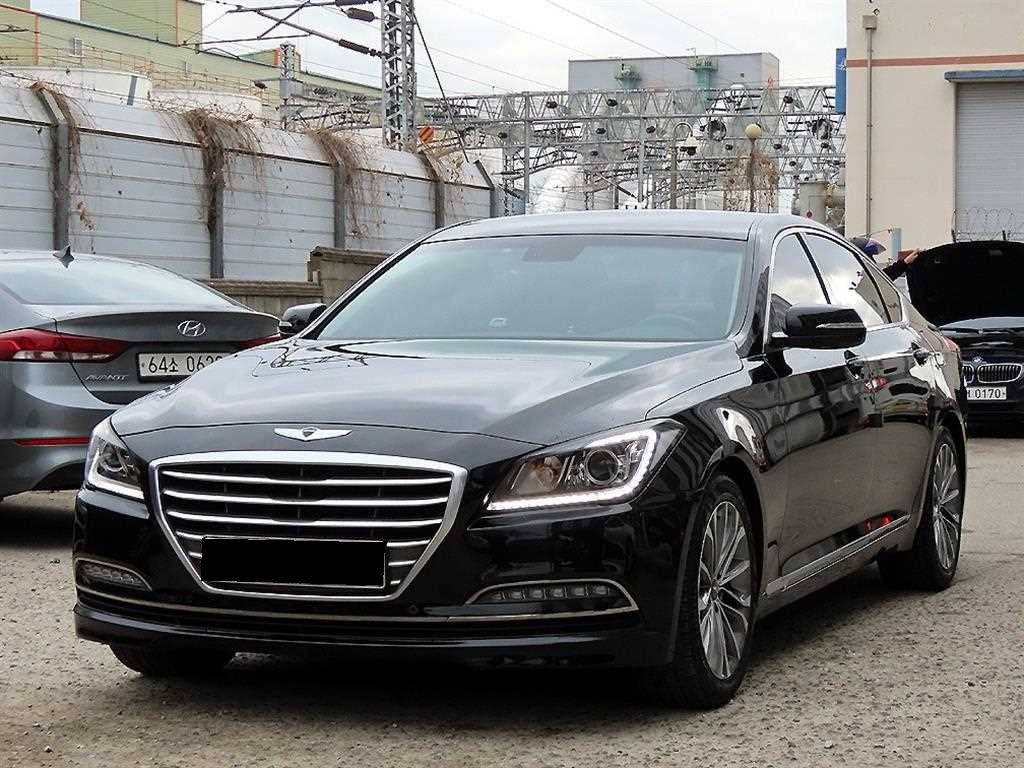 Hyundai Genesis — photo 02