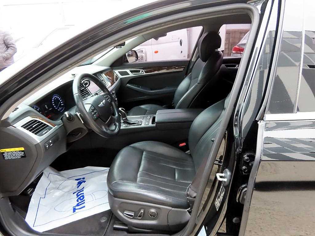 Hyundai Genesis — photo 05
