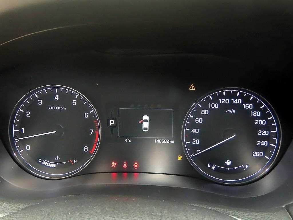 Hyundai Genesis — photo 09