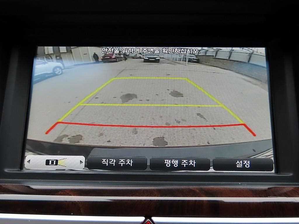 Hyundai Genesis — photo 14