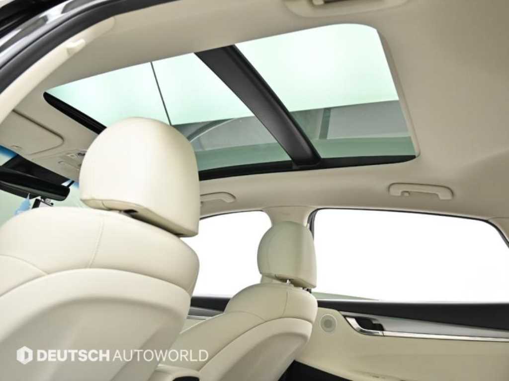 Hyundai Grandeur — photo 19