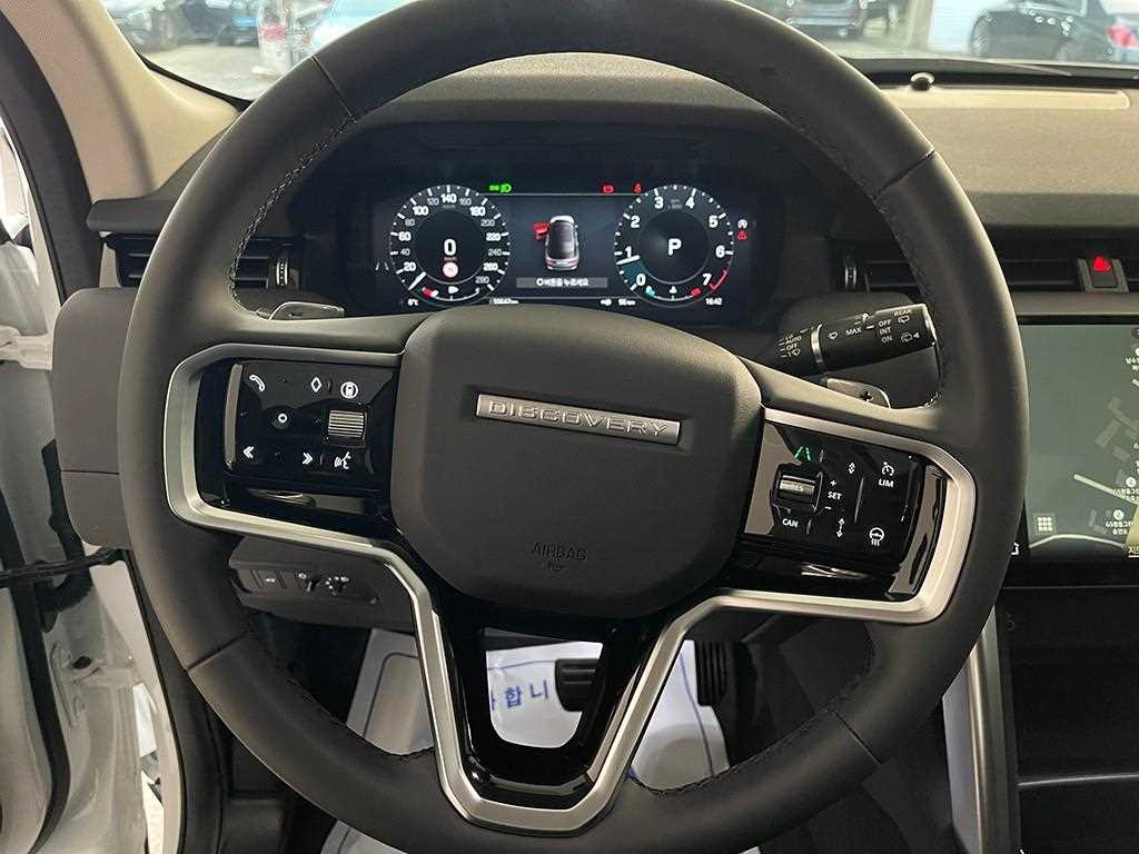 Land Rover Discovery Sport — photo 07