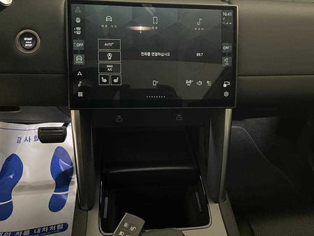 Land Rover Discovery Sport — photo 10