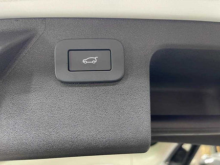 Land Rover Discovery Sport — photo 17