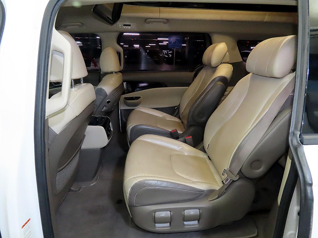 Kia Carnival — photo 07