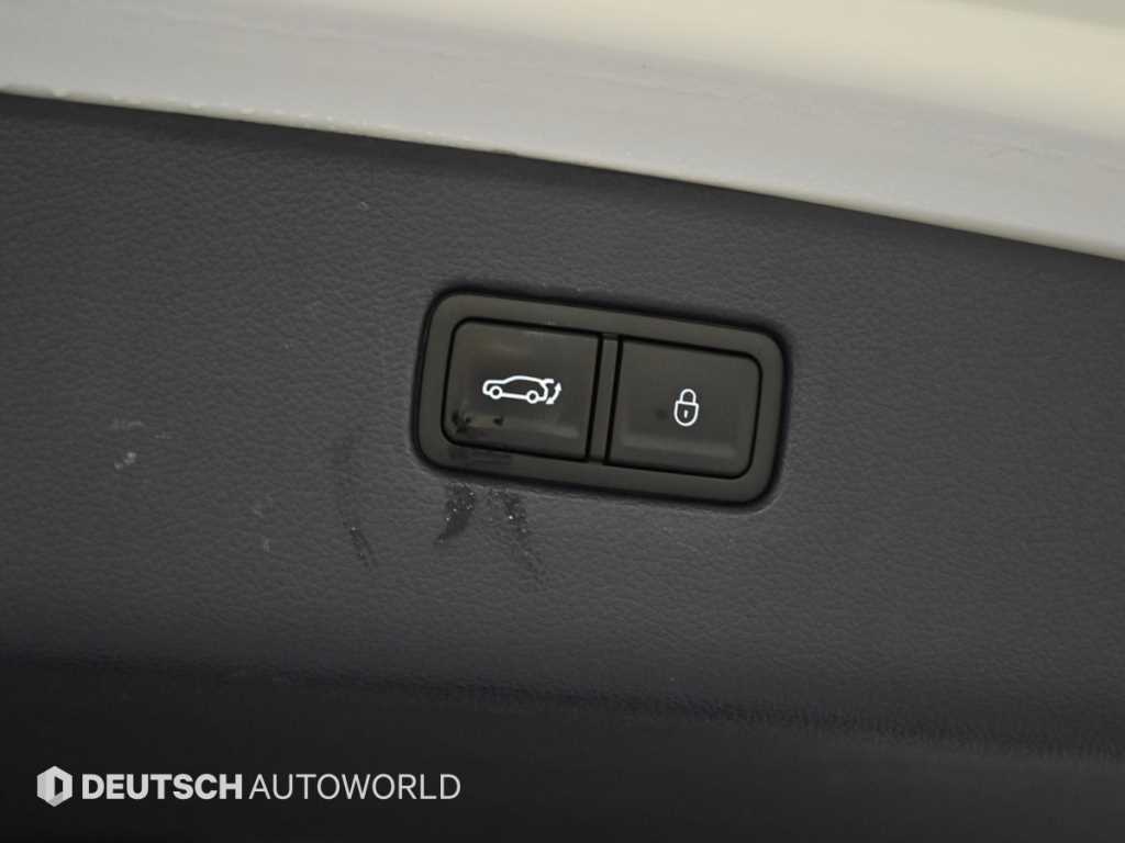 Genesis GV80 — photo 20