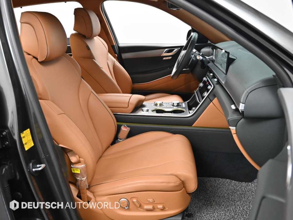 Genesis GV80 — photo 10