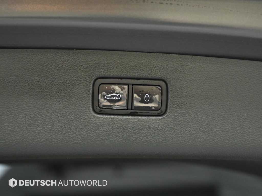Genesis GV80 — photo 20