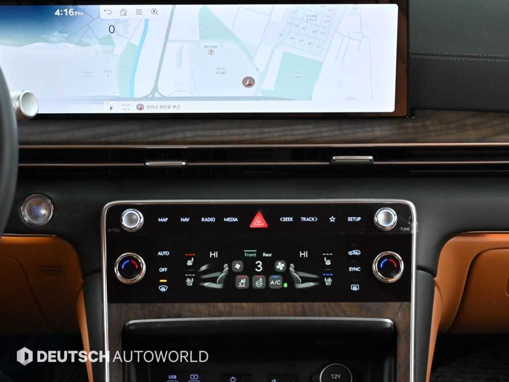 Genesis GV80 — photo 14