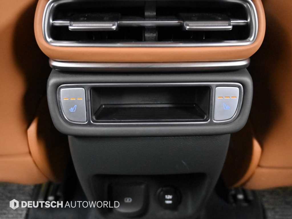 Genesis GV80 — photo 16