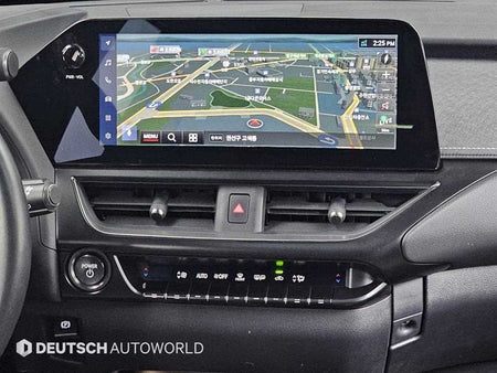 Lexus UX — photo 14