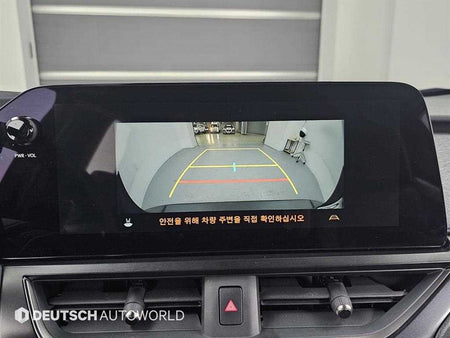 Lexus UX — photo 15