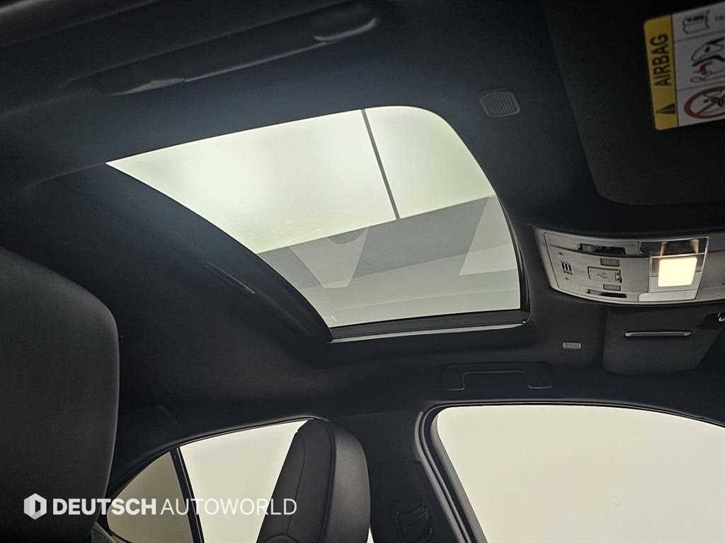Lexus UX — photo 19