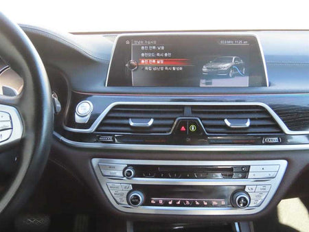 BMW 7-Series — photo 10