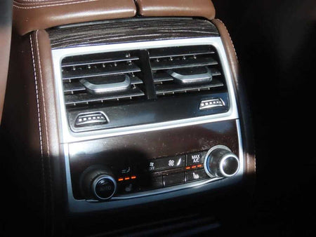 BMW 7-Series — photo 16
