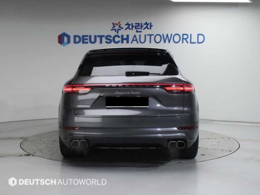 Porsche Cayenne — photo 04