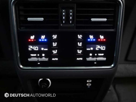 Porsche Cayenne — photo 16