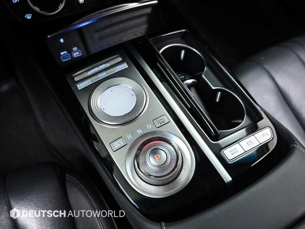 Genesis G80 — photo 09