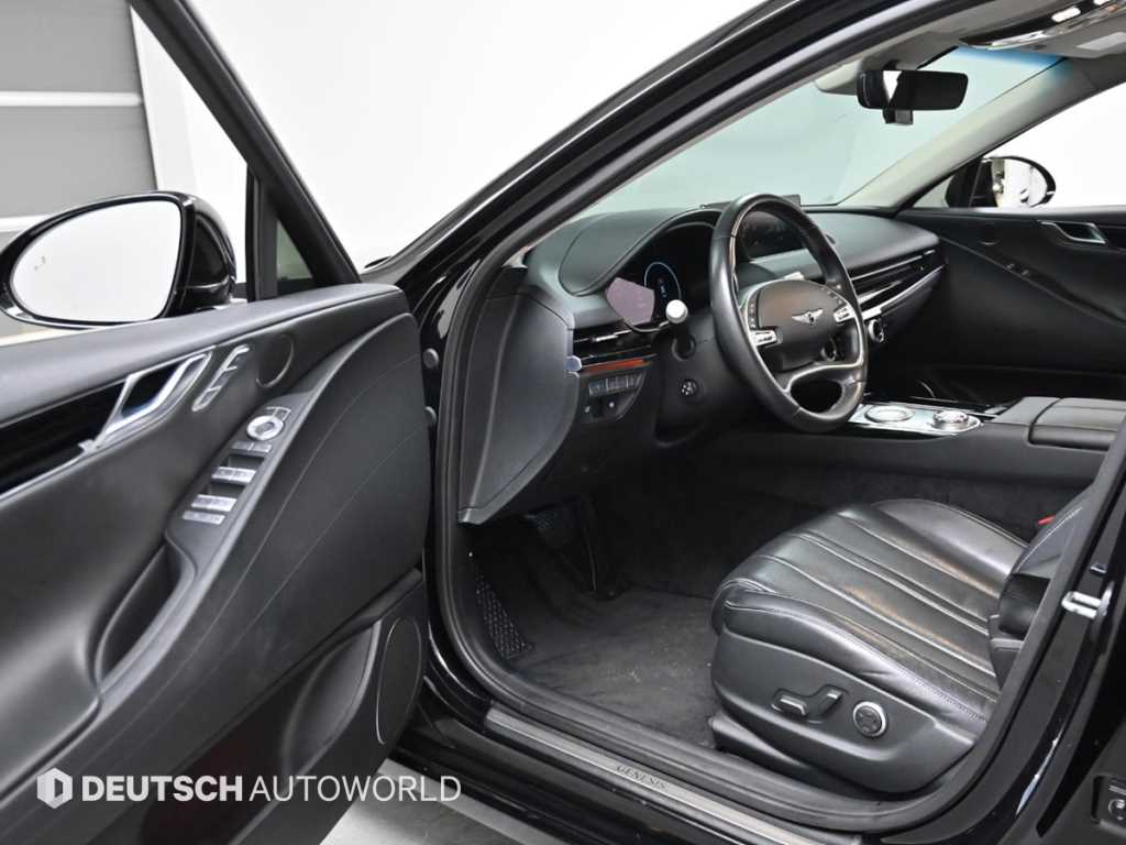 Genesis G80 — photo 11