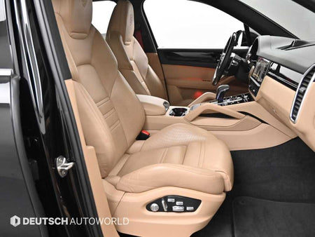 Porsche Cayenne — photo 10