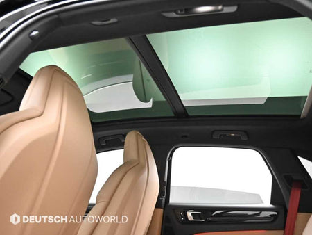 Porsche Cayenne — photo 19