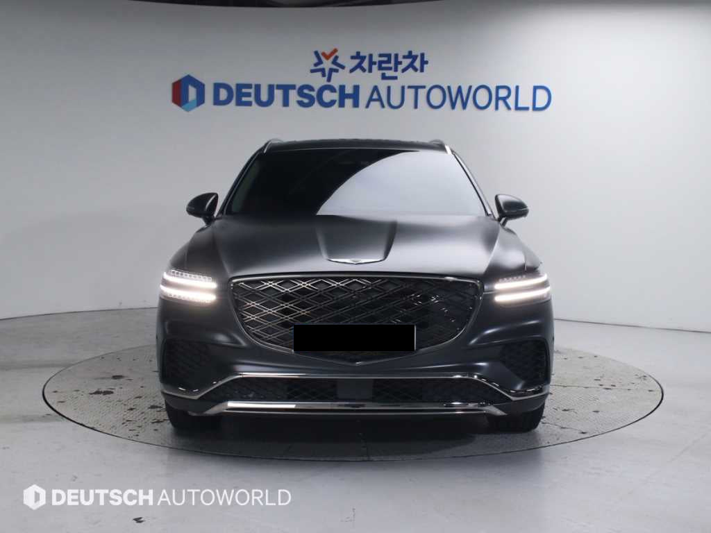 Genesis GV70 — photo 03