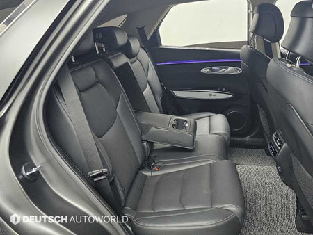 Genesis GV70 — photo 12