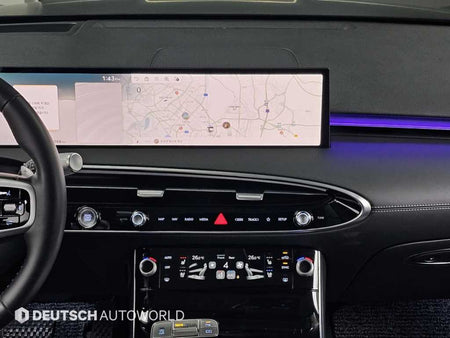 Genesis GV70 — photo 14