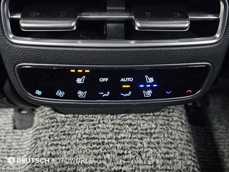Genesis GV70 — photo 16