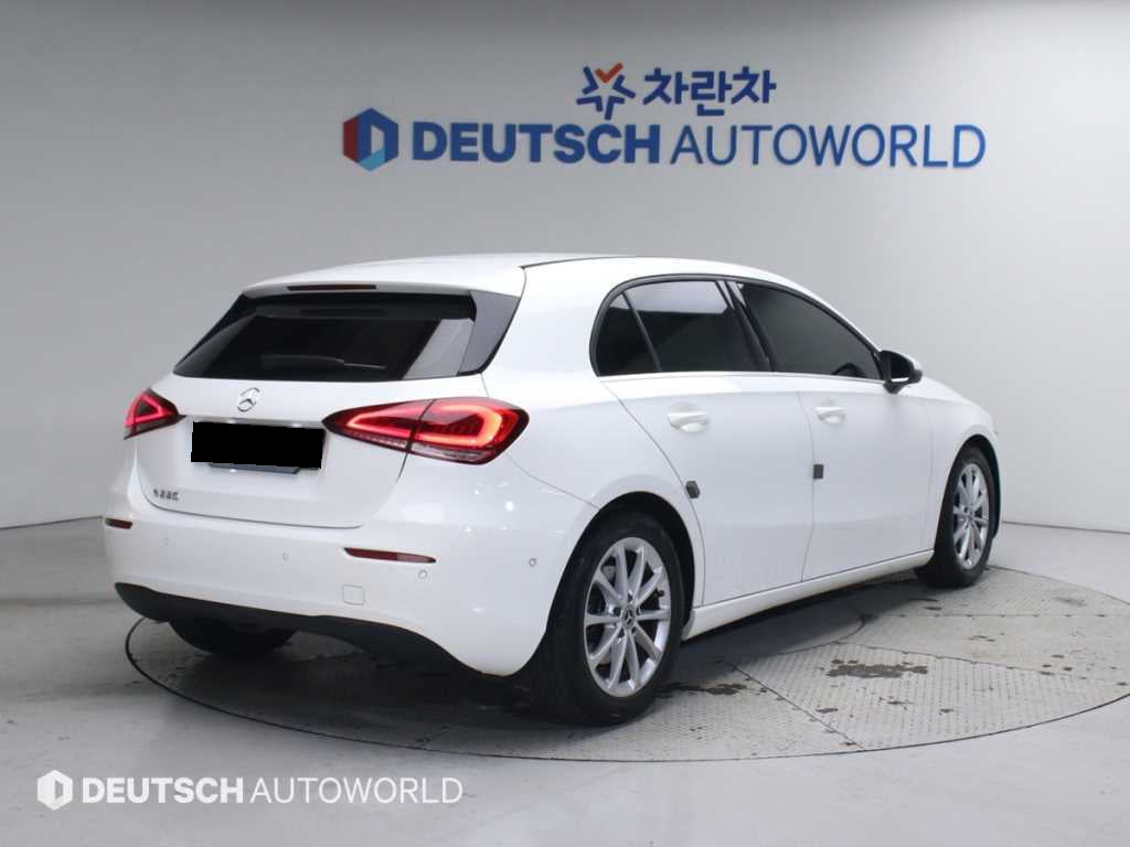 Mercedes-Benz A-Class — photo 02
