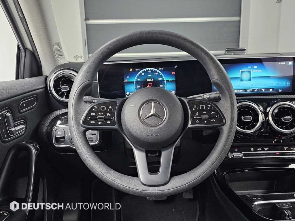 Mercedes-Benz A-Class — photo 13