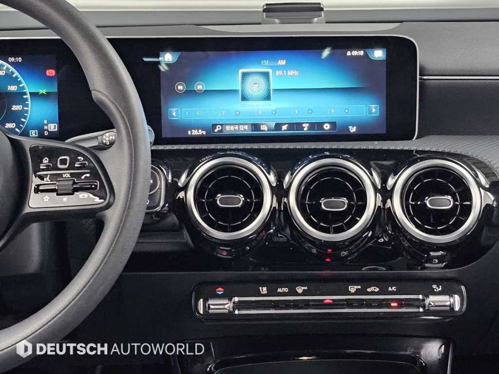 Mercedes-Benz A-Class — photo 14