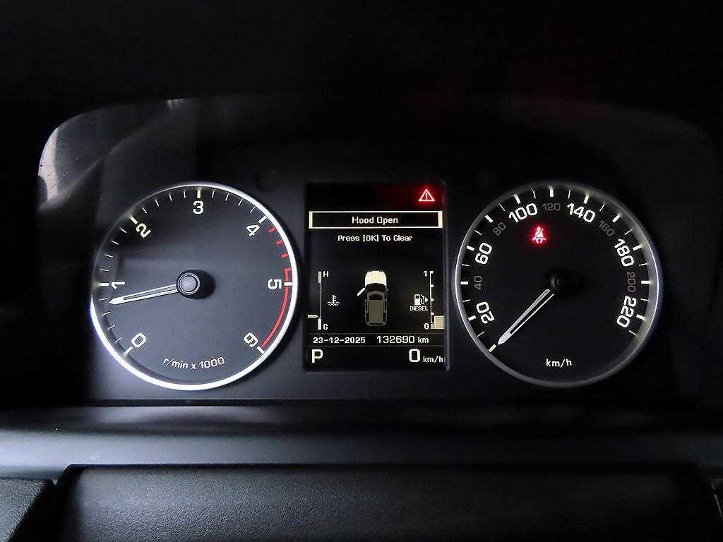 Land Rover Discovery — photo 09