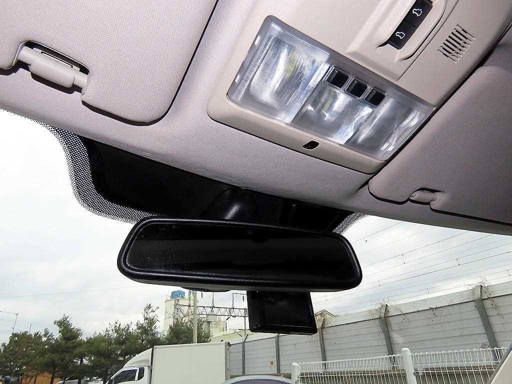 Land Rover Discovery — photo 15