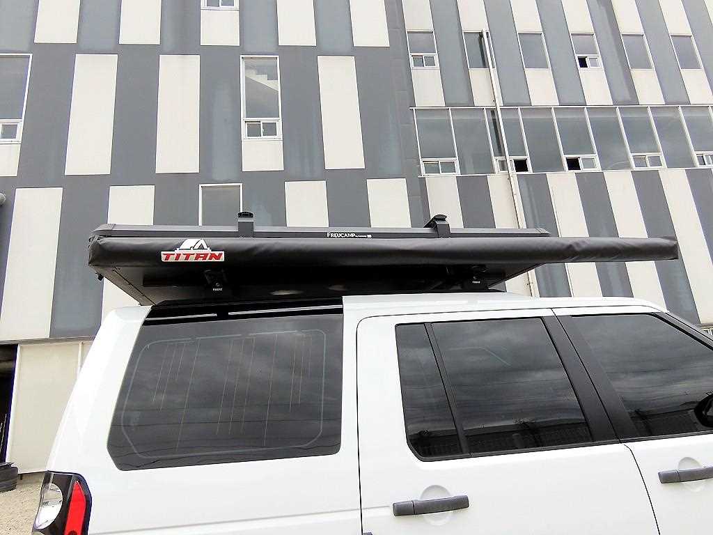 Land Rover Discovery — photo 18