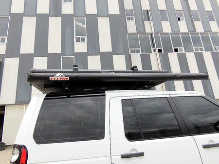 Land Rover Discovery — photo 18