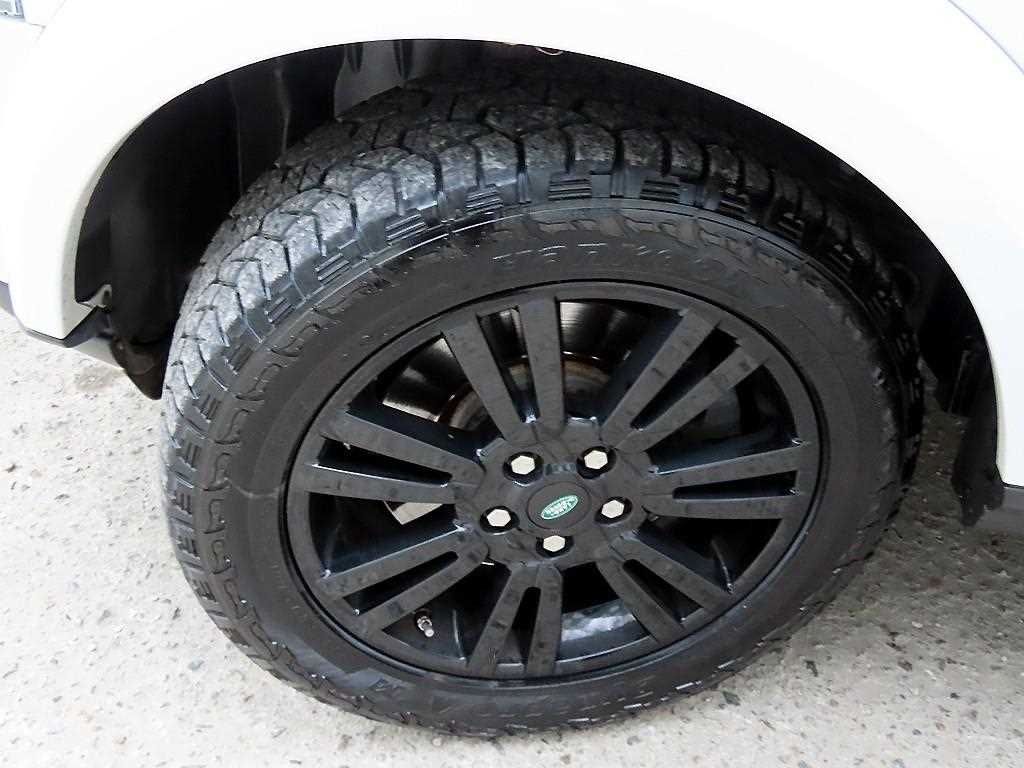 Land Rover Discovery — photo 20